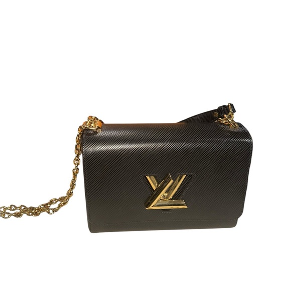 Louis Vuitton Twist MM - Picture 10 of 15